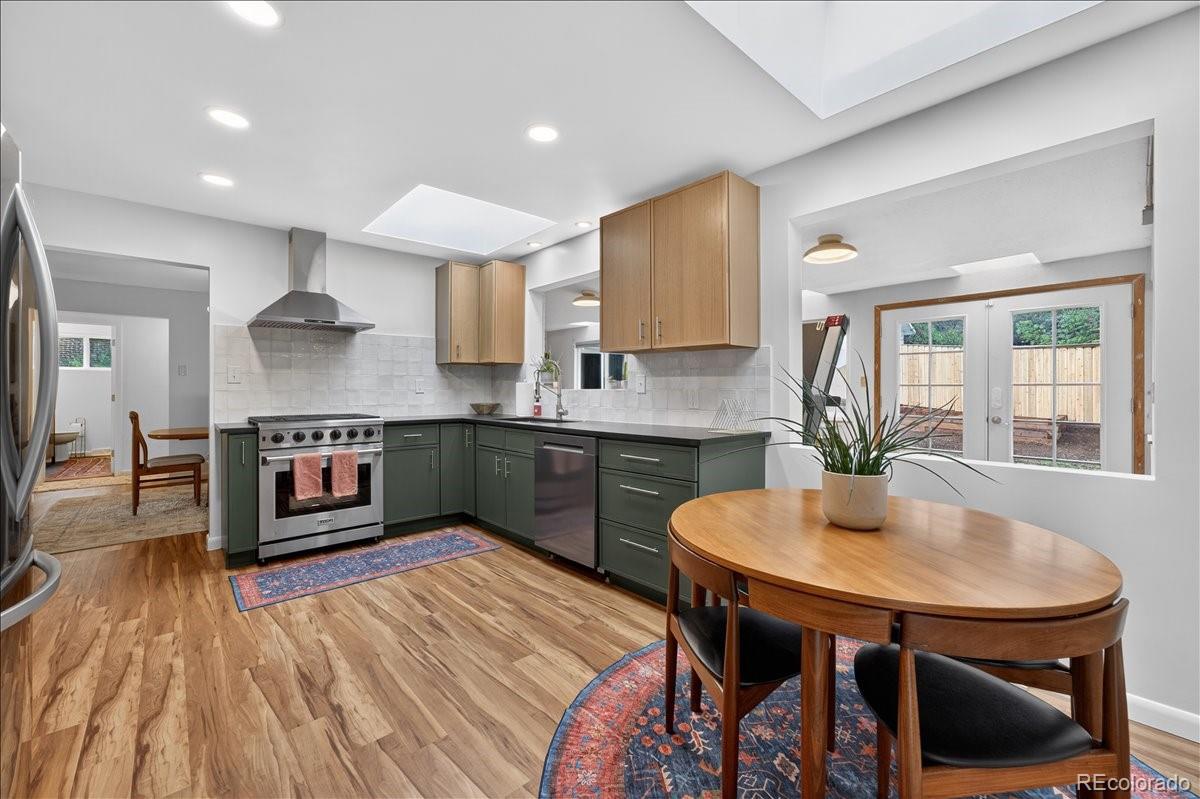 10105 W 17th Pl, Lakewood, CO 80215