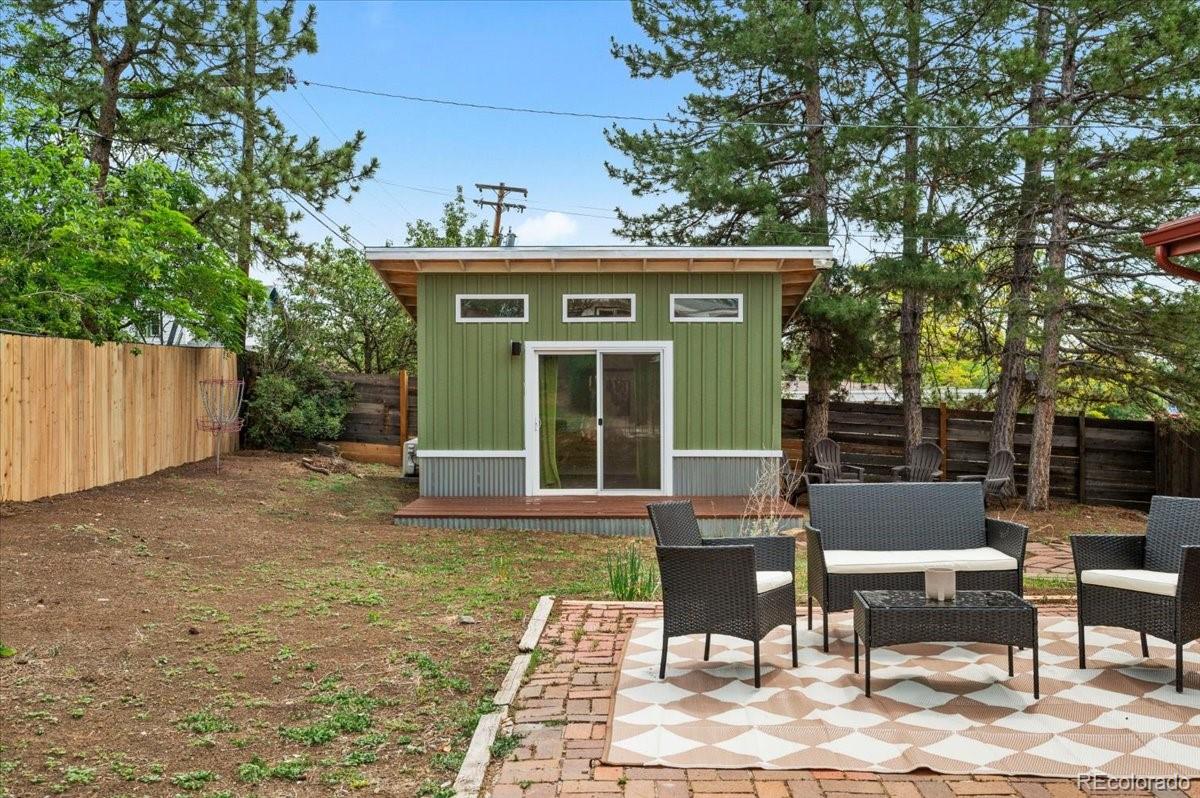 10105 W 17th Pl, Lakewood, CO 80215