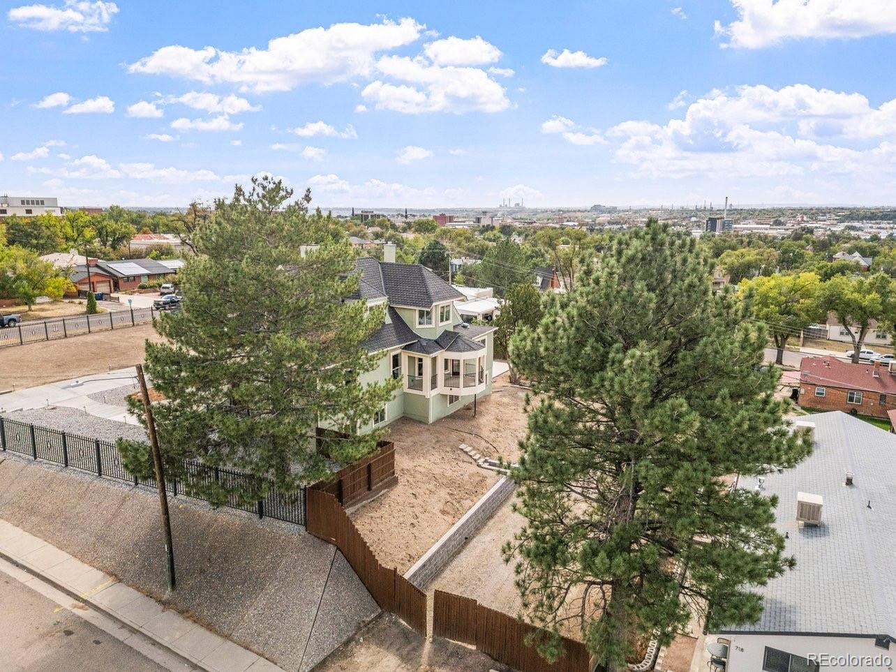 708 W 18th St, Pueblo, CO 81003