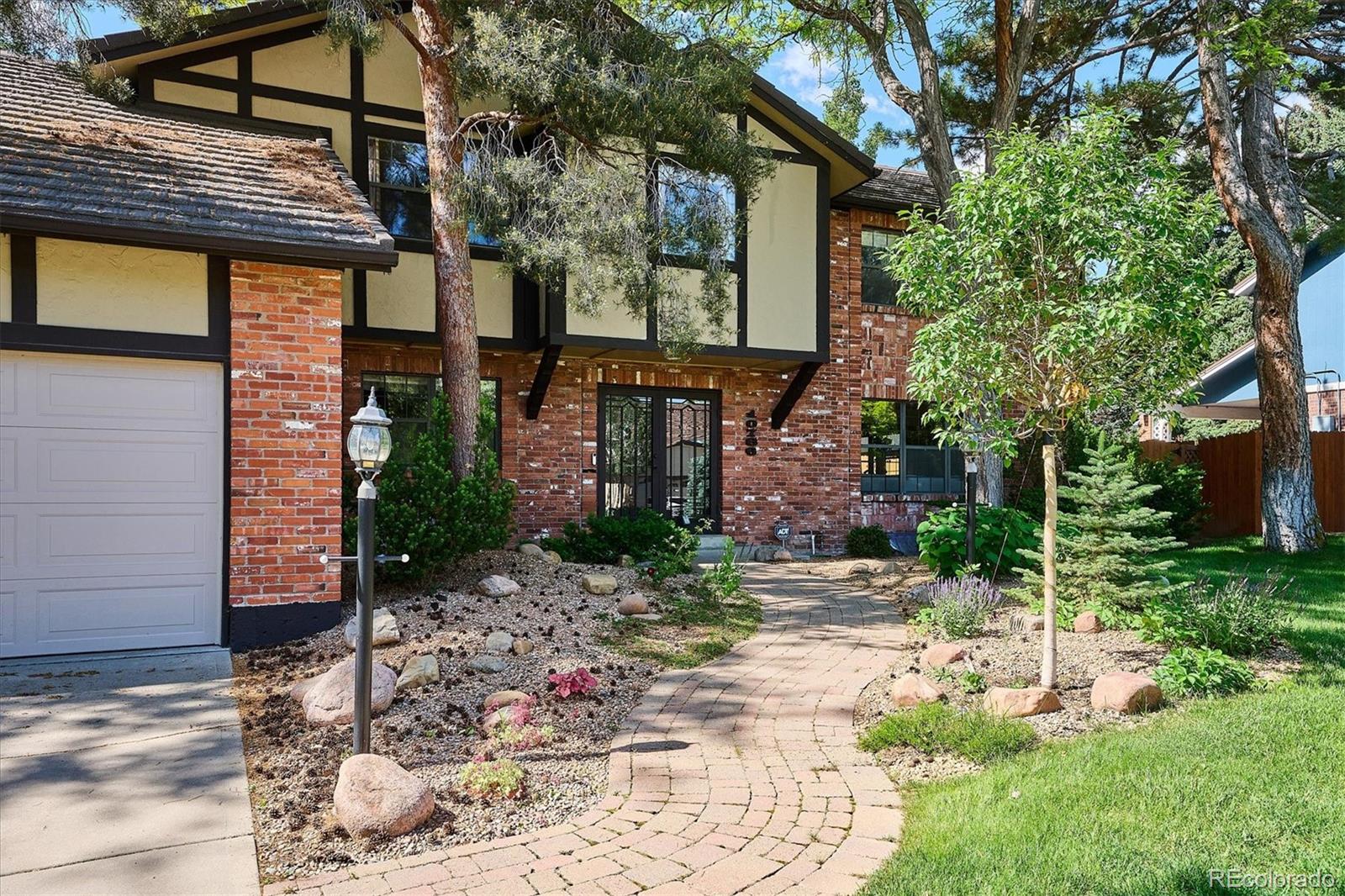 10786 E Crestline Pl, Englewood, CO 80111