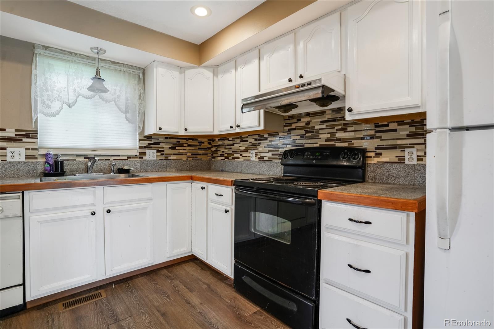 6180 S Garland St, Littleton, CO 80123