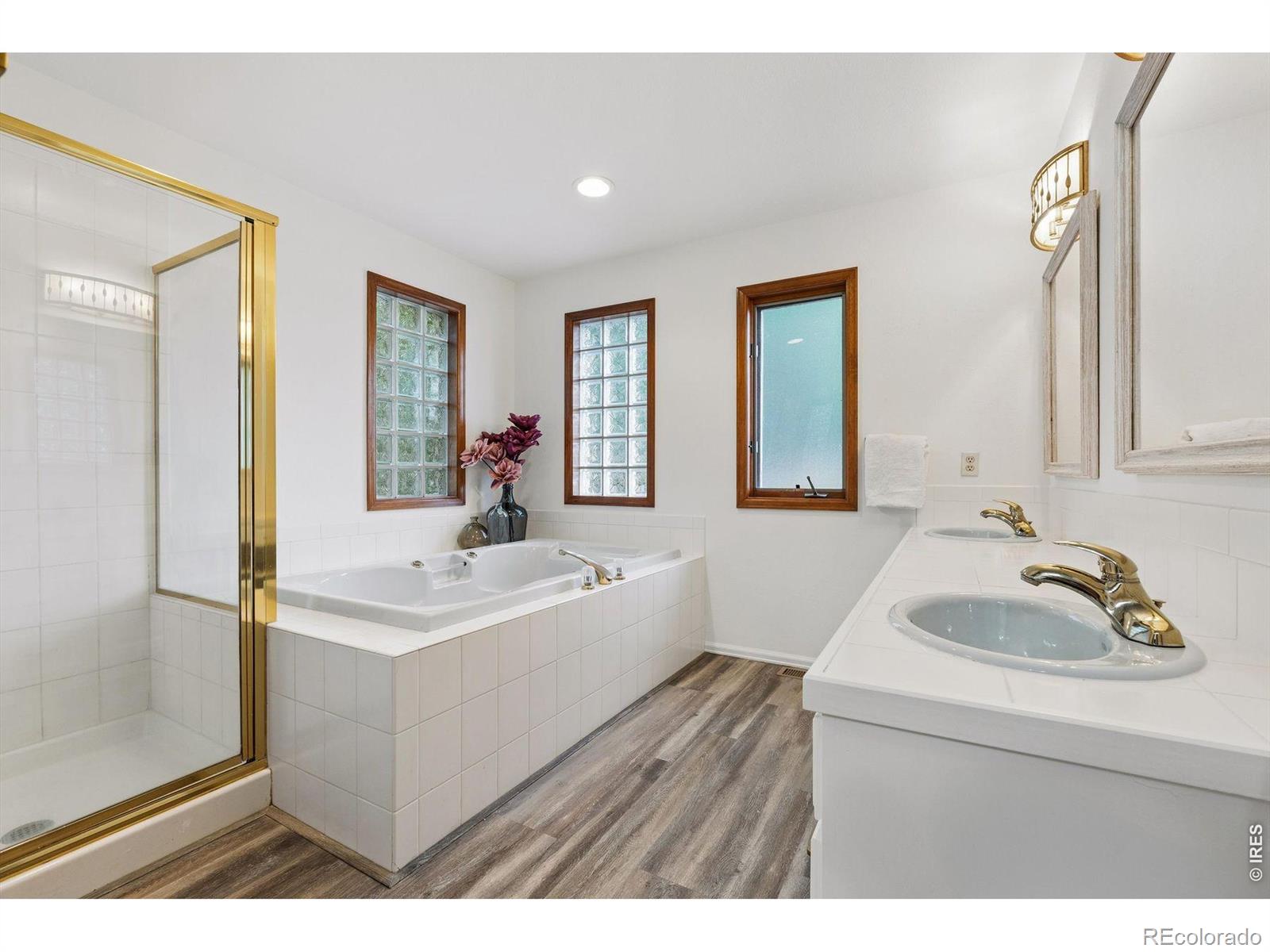 6852 Peppertree Dr, Niwot, CO 80503