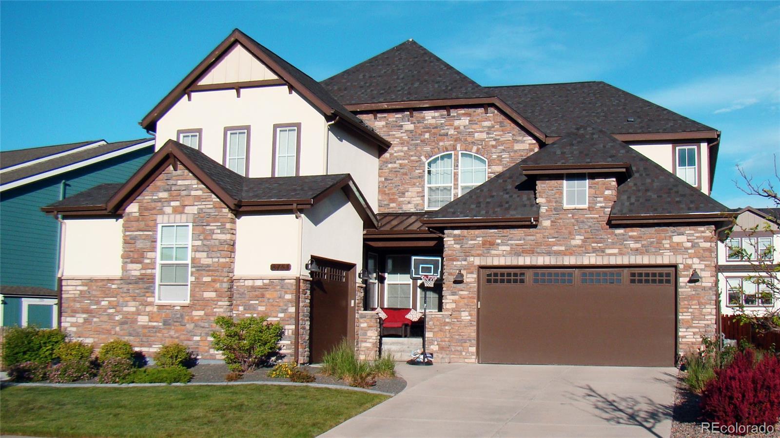 8753 Dunraven St, Arvada, CO 80007