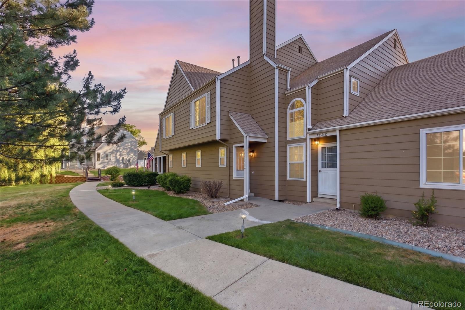 7230 Devinney Ct #D, Arvada, CO 80005