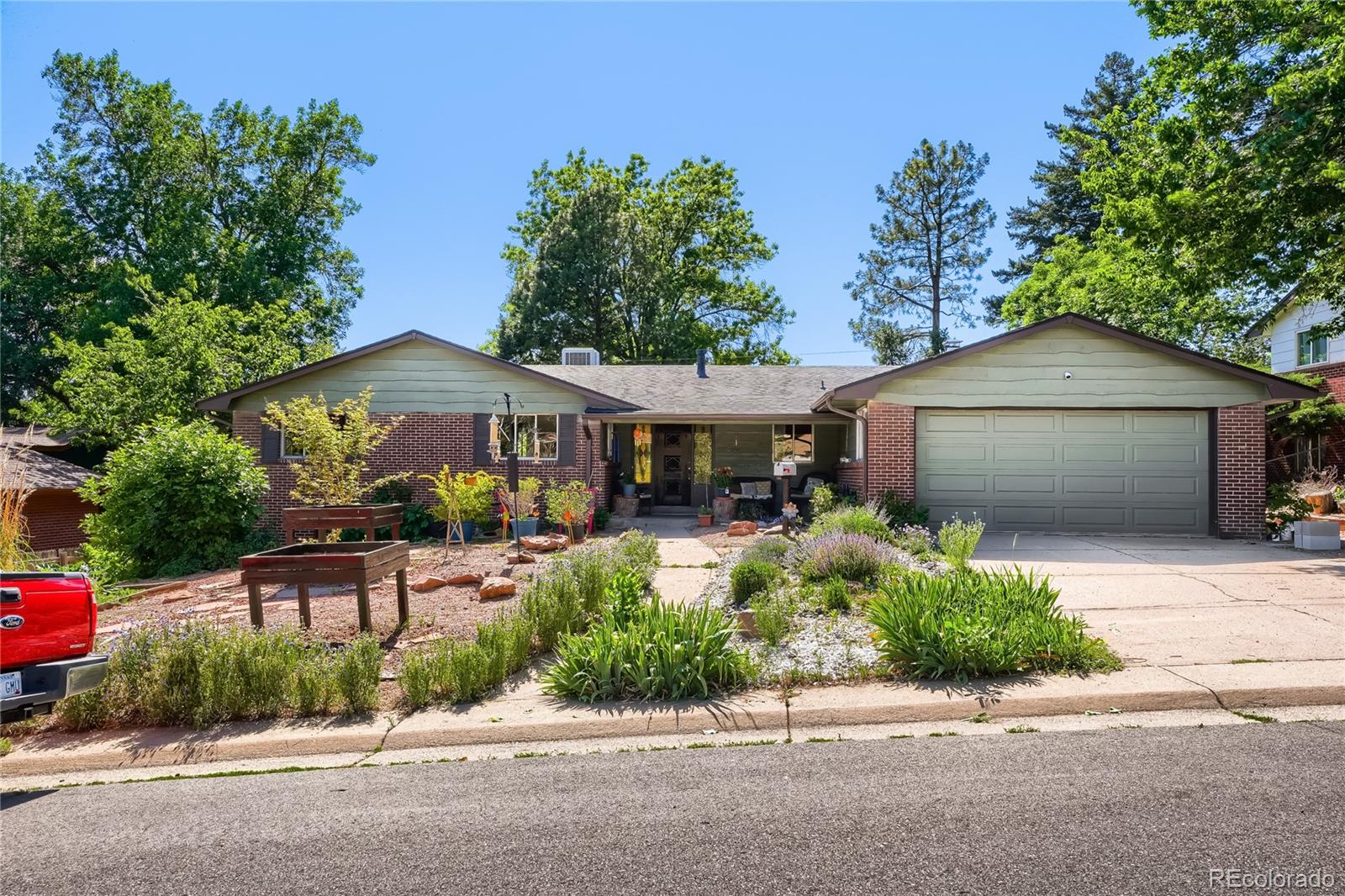 2719 S Kendall Way, Denver, CO 80227