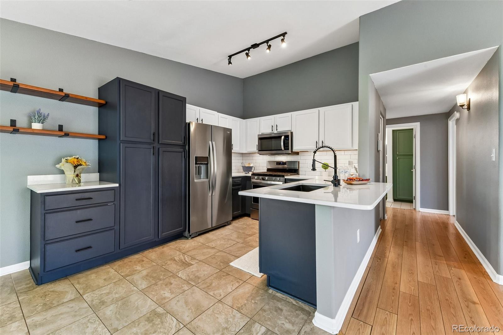 8485 Pebble Creek Way #203, Highlands Ranch, CO 80126