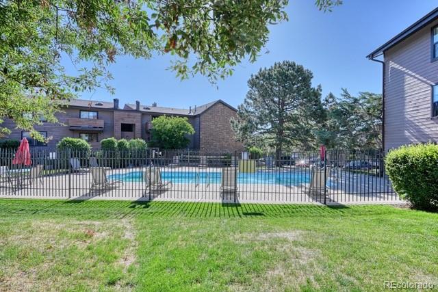 209 Wright St #302, Lakewood, CO 80228