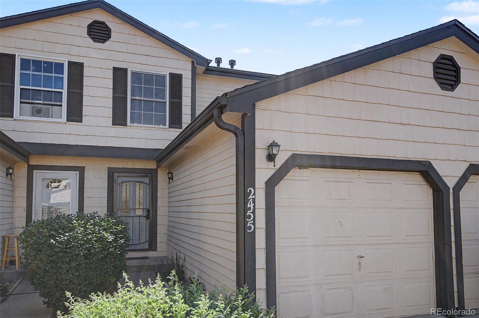 2455 Lexington Village Ln, Colorado Springs, CO 80916