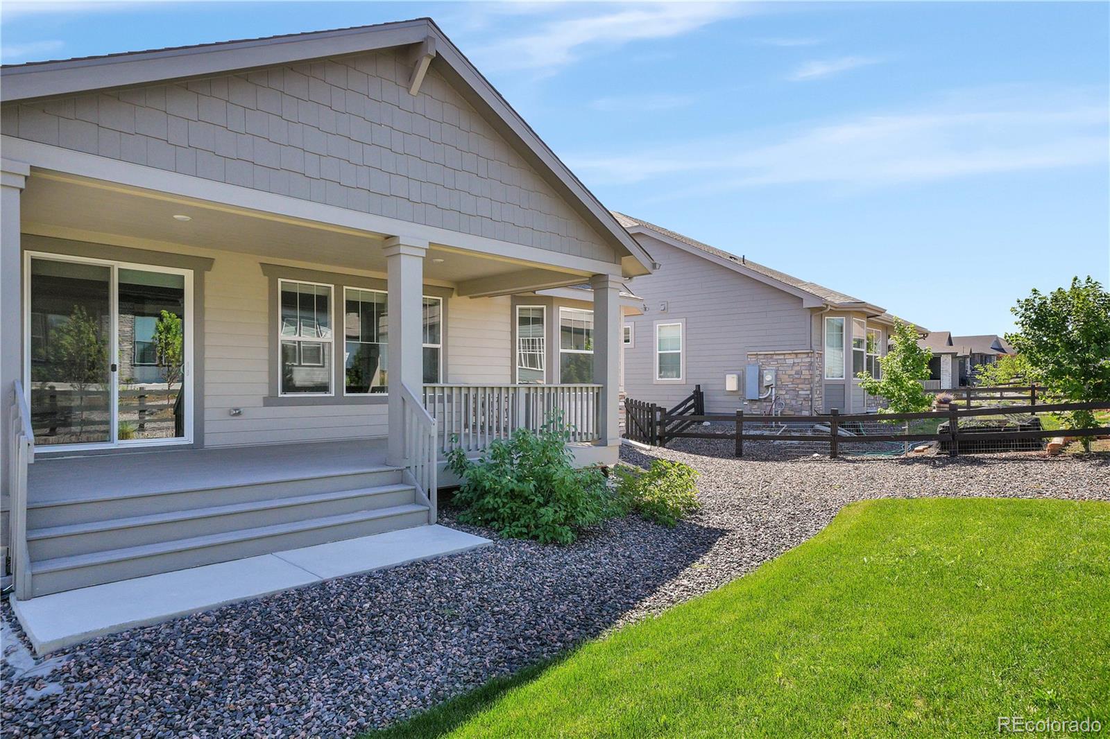 8595 S Quemoy St, Aurora, CO 80016