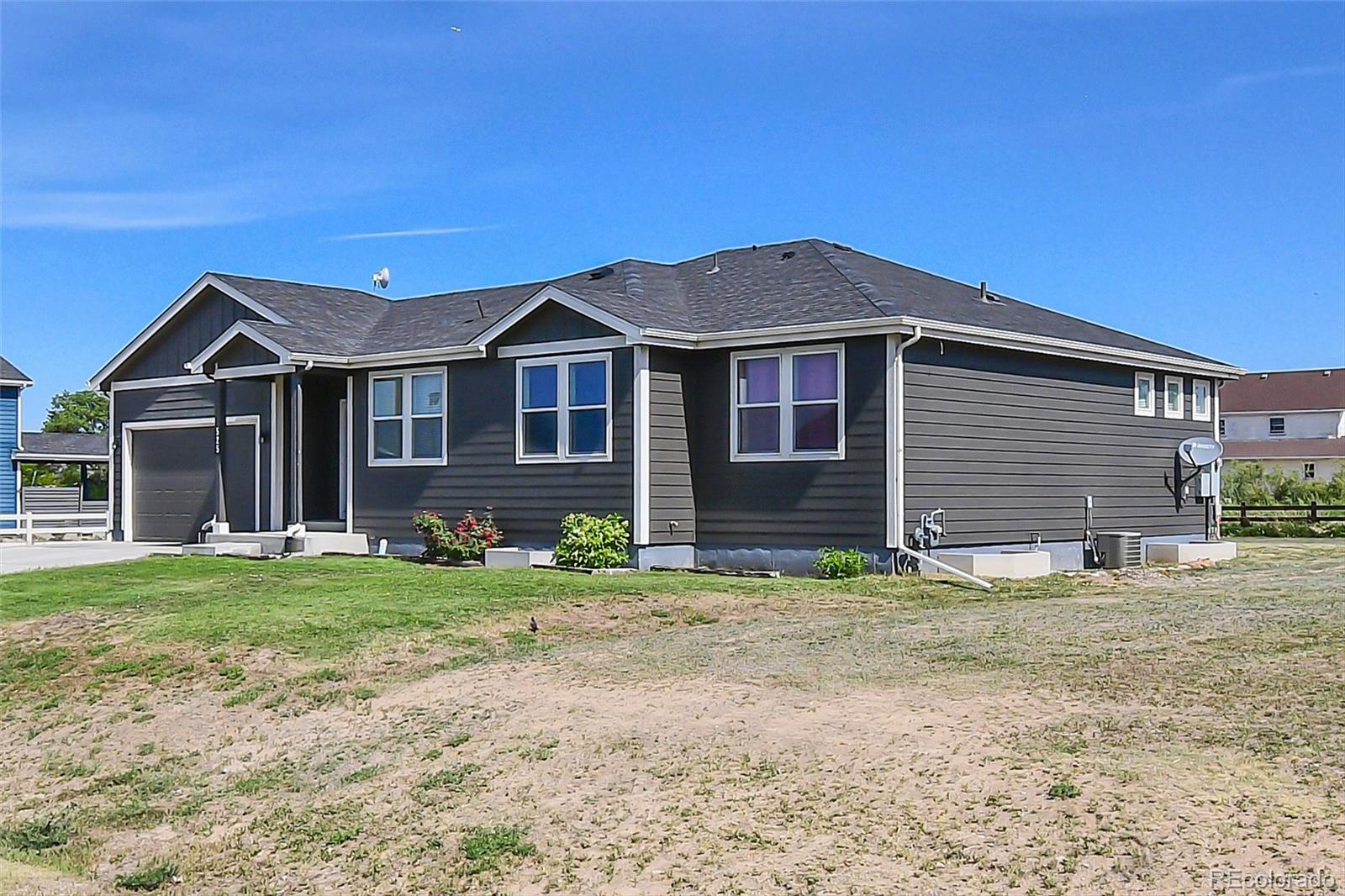 525 Foxtail Dr, Hudson, CO 80642