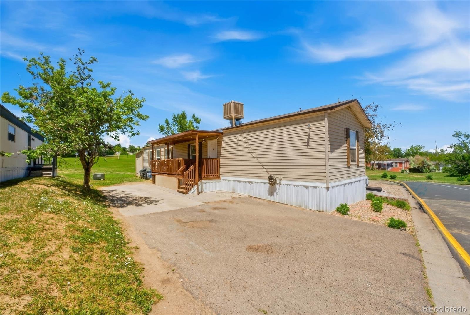9400 Elm Ct Lot 650, Denver, CO 80260
