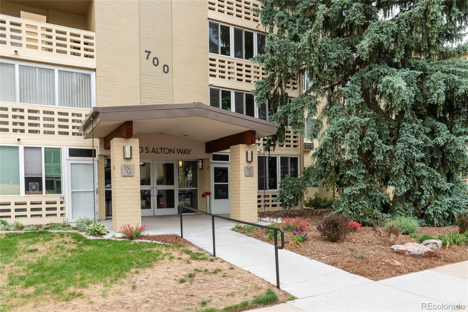 700 S Alton Way #10B, Denver, CO 80247