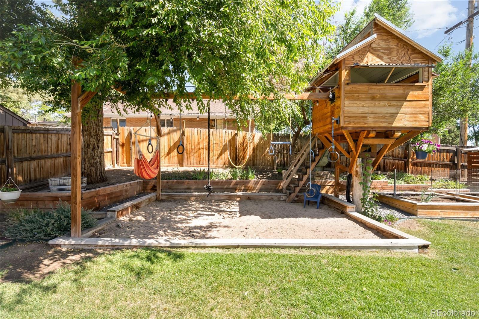 11931 W 14th Ave, Lakewood, CO 80401