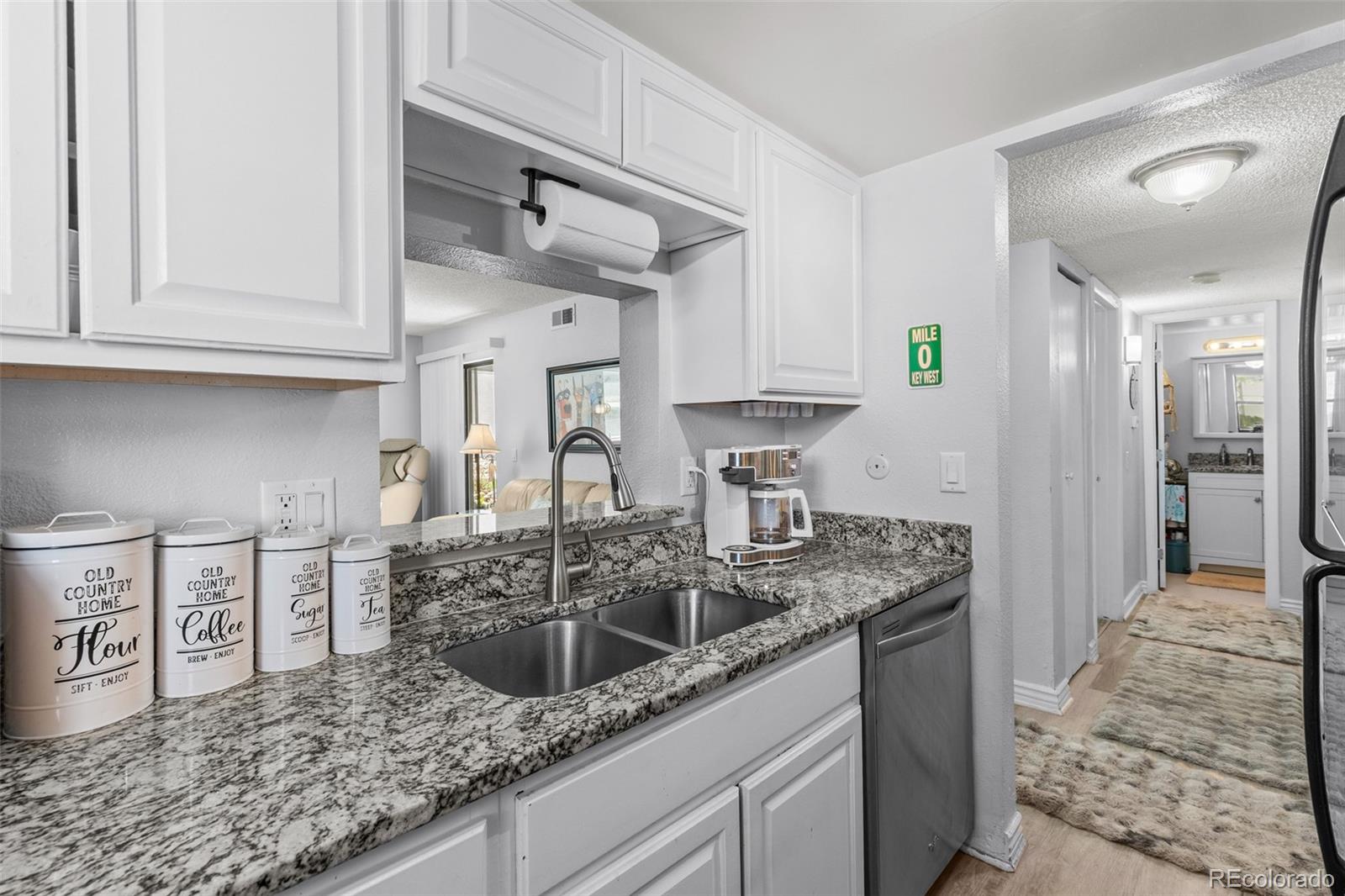 9867 E Peakview Ave #E1, Englewood, CO 80111