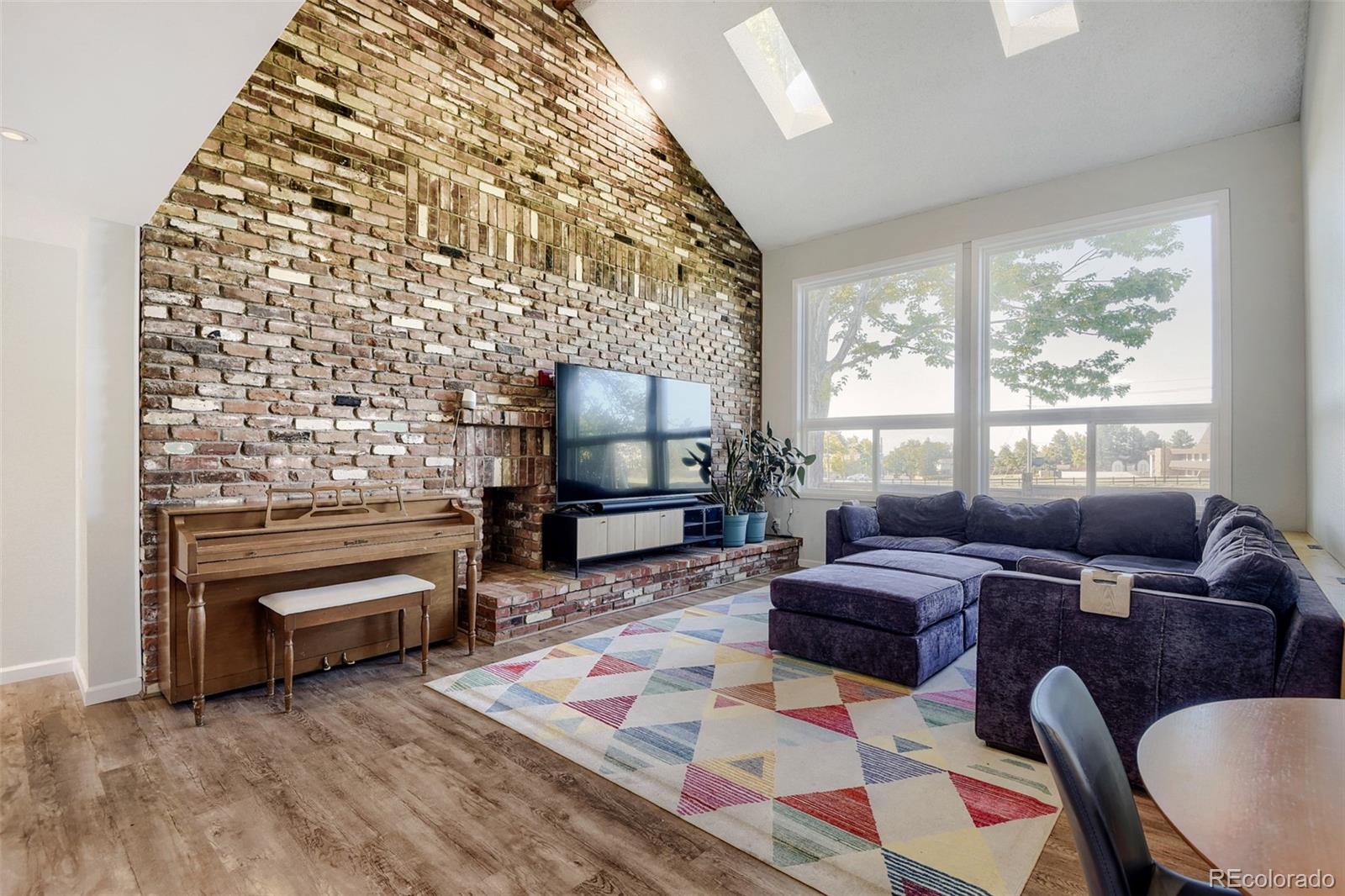 1435 E Irish Ln, Littleton, CO 80122
