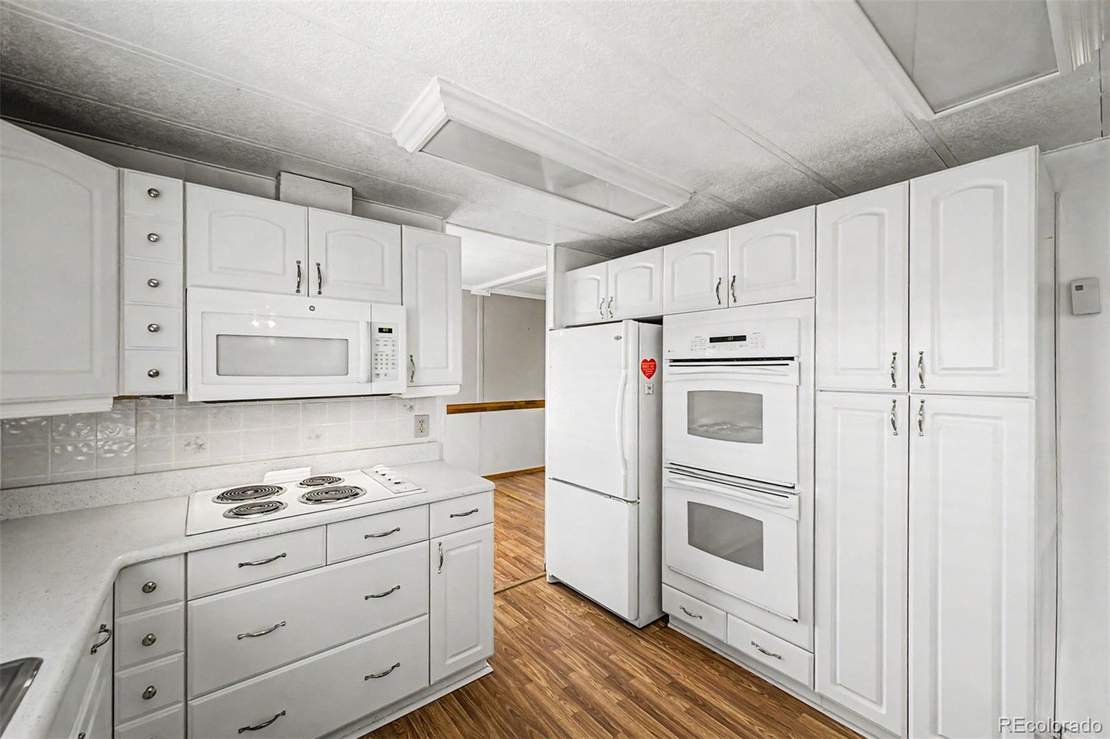 8201 S Santa Fe Dr Lot 198, Littleton, CO 80120