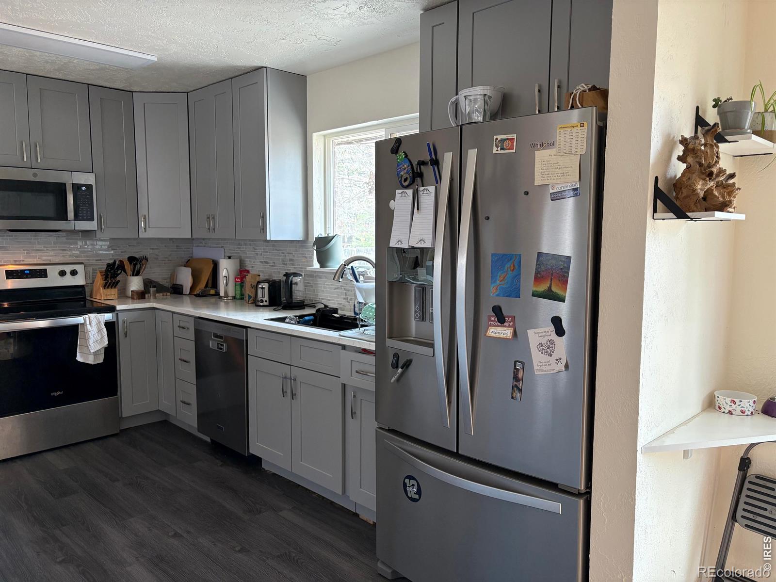 420 Duke Ln, Fort Collins, CO 80525