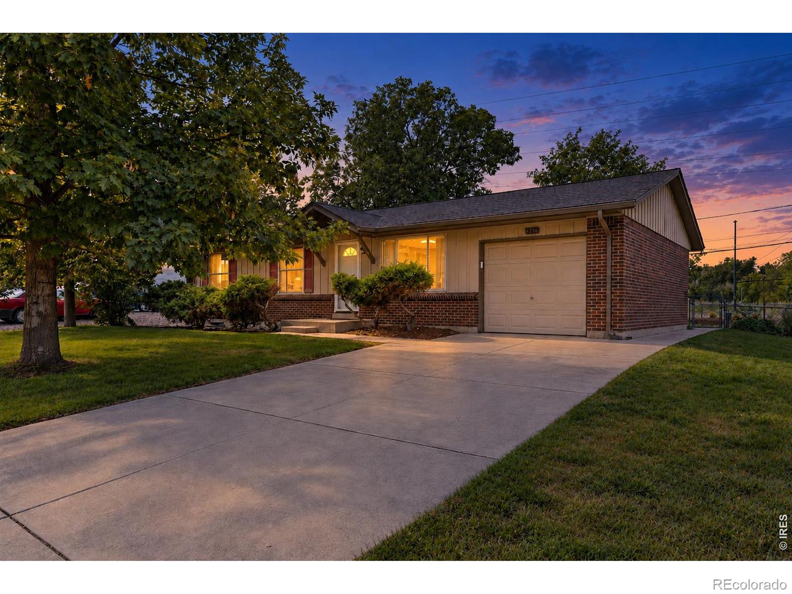 1431 S Magnolia Way, Denver, CO 80224