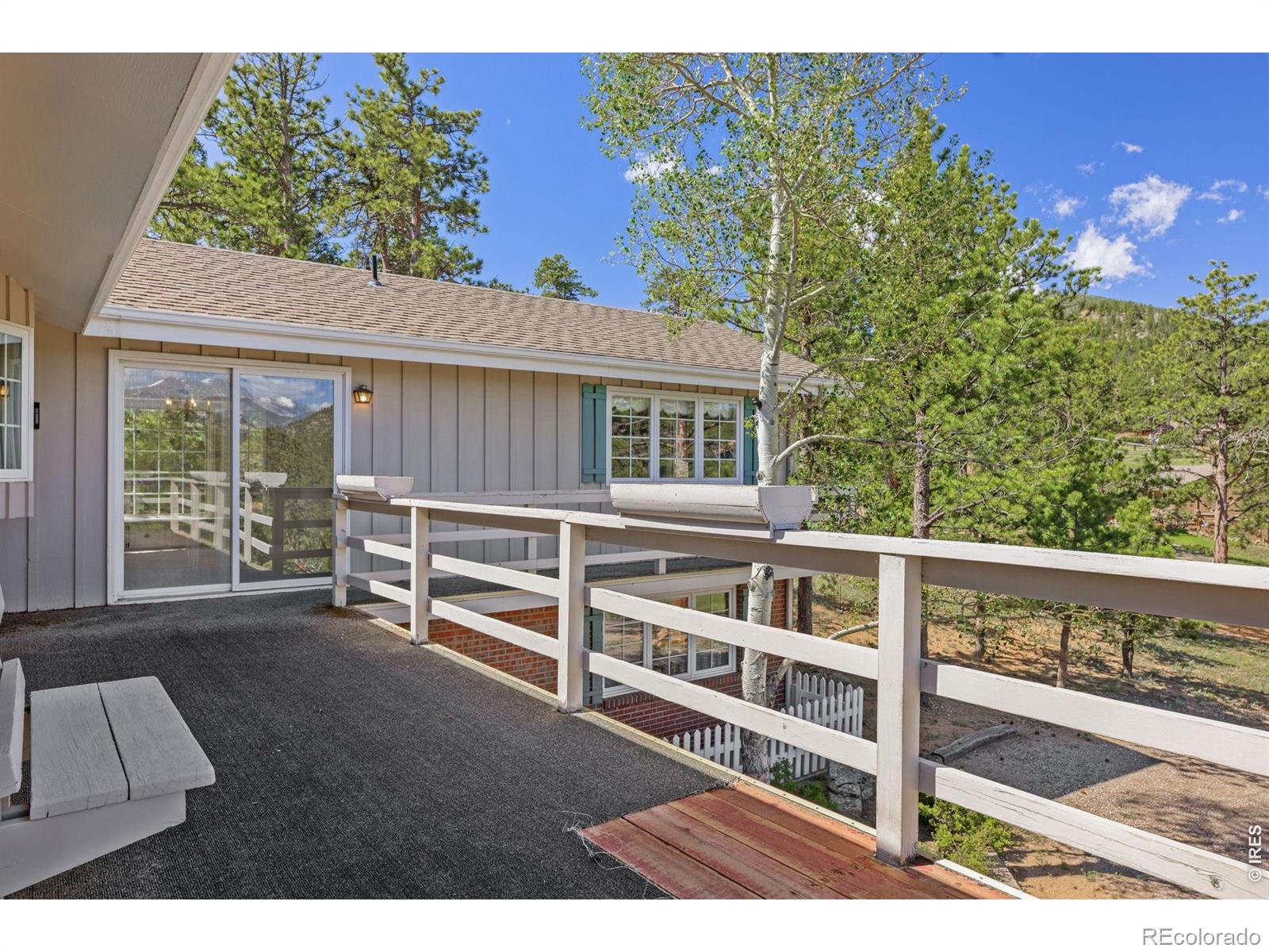 350 Whispering Pines Dr, Estes Park, CO 80517