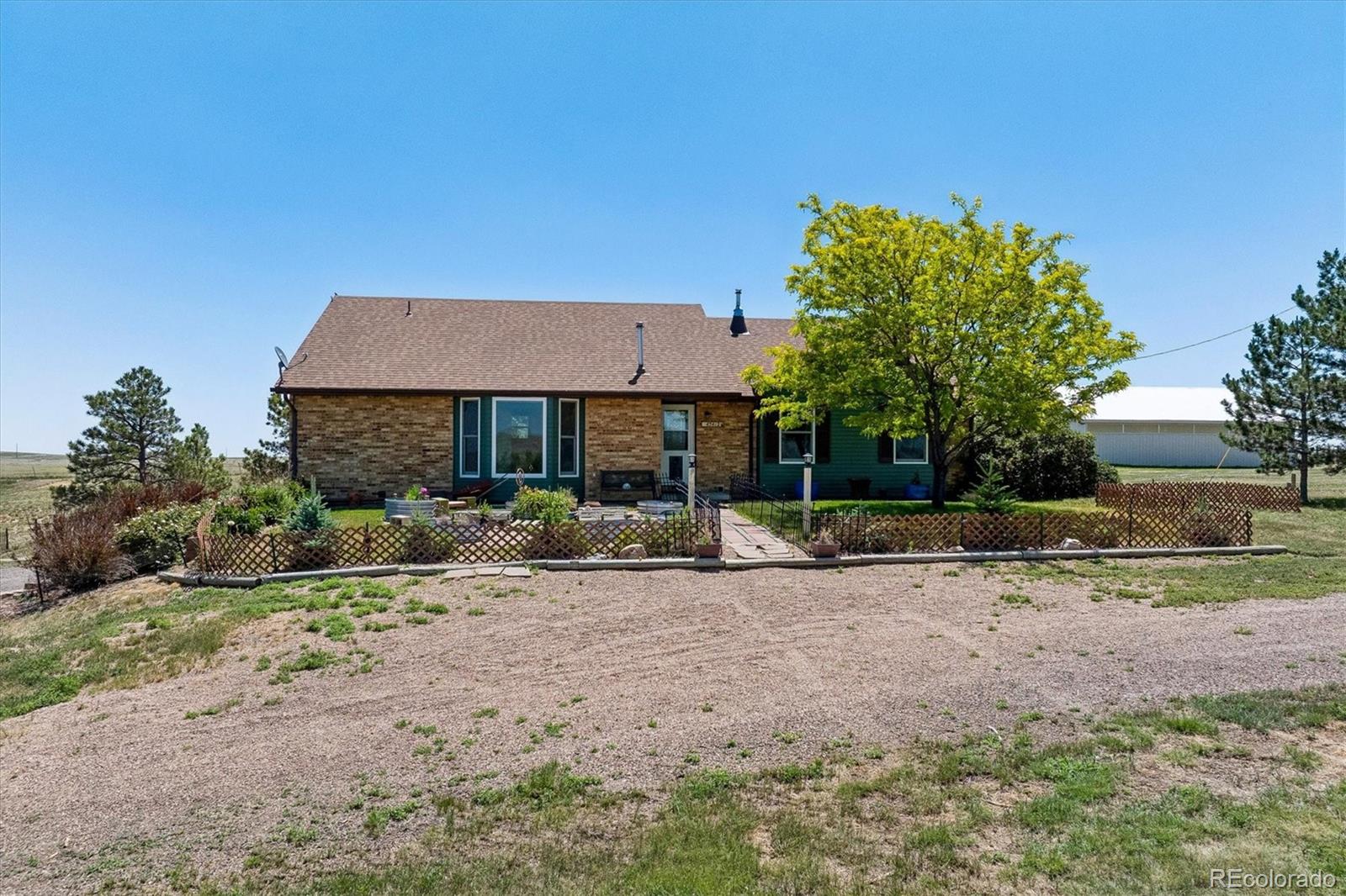 45412 Sun Country Dr, Elizabeth, CO 80107