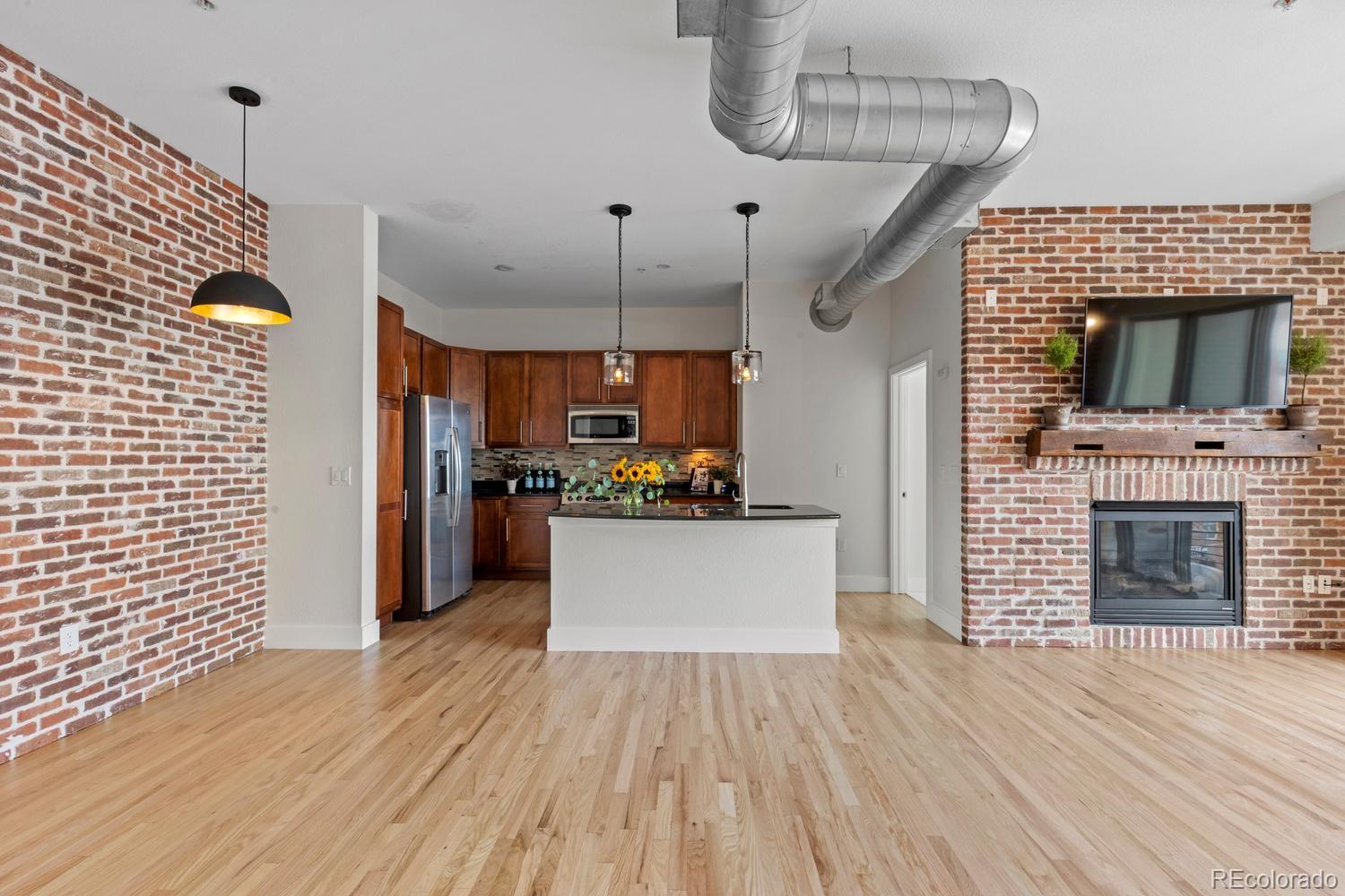 10111 Inverness Main St #316, Englewood, CO 80112