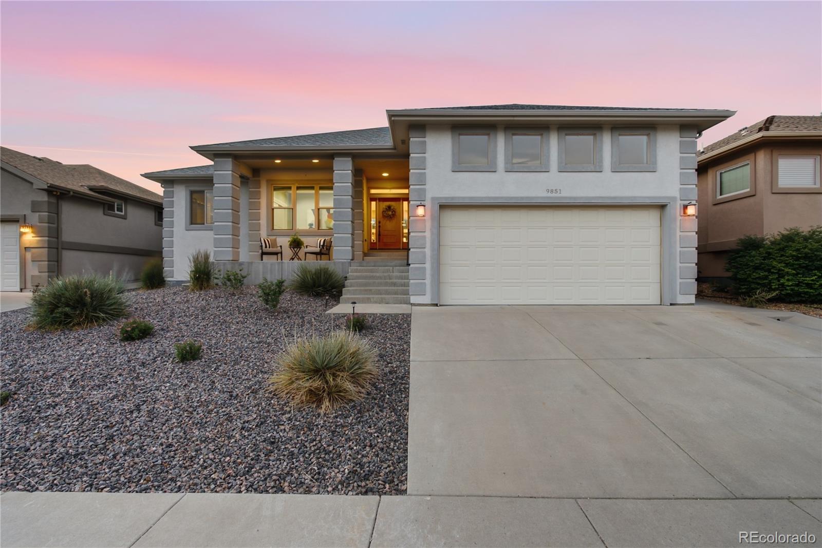 9851 W 71st Ave, Arvada, CO 80004