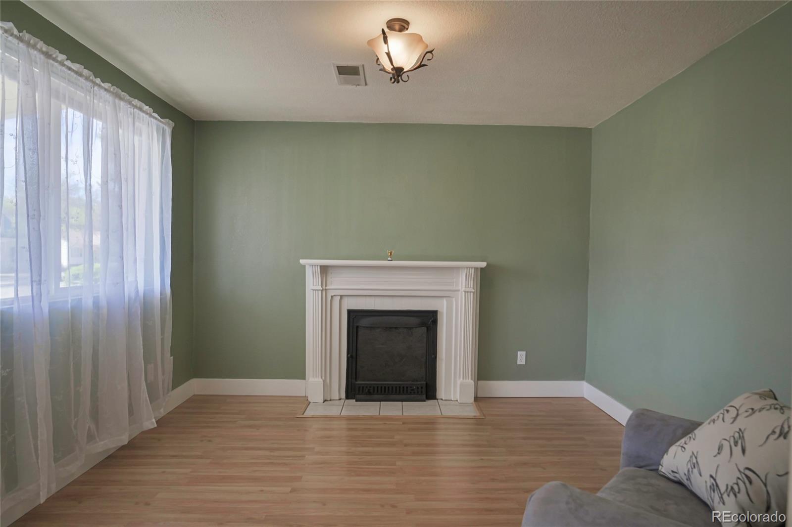 232 E 6th St, Walsenburg, CO 81089
