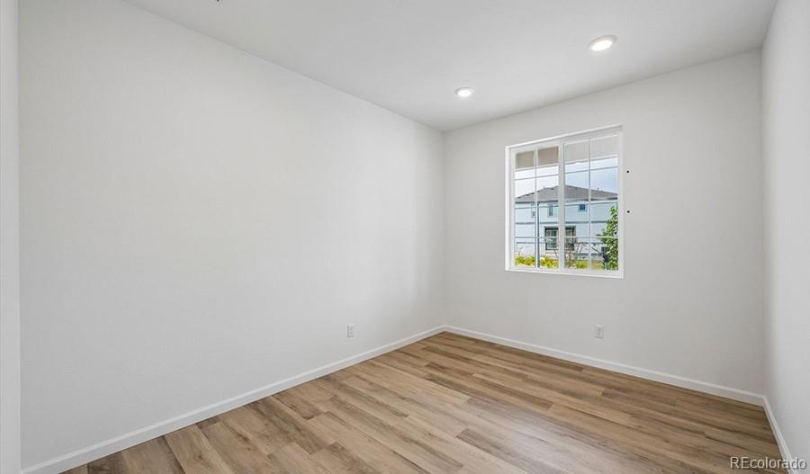 2993 N Eaton Park St, Aurora, CO 80019