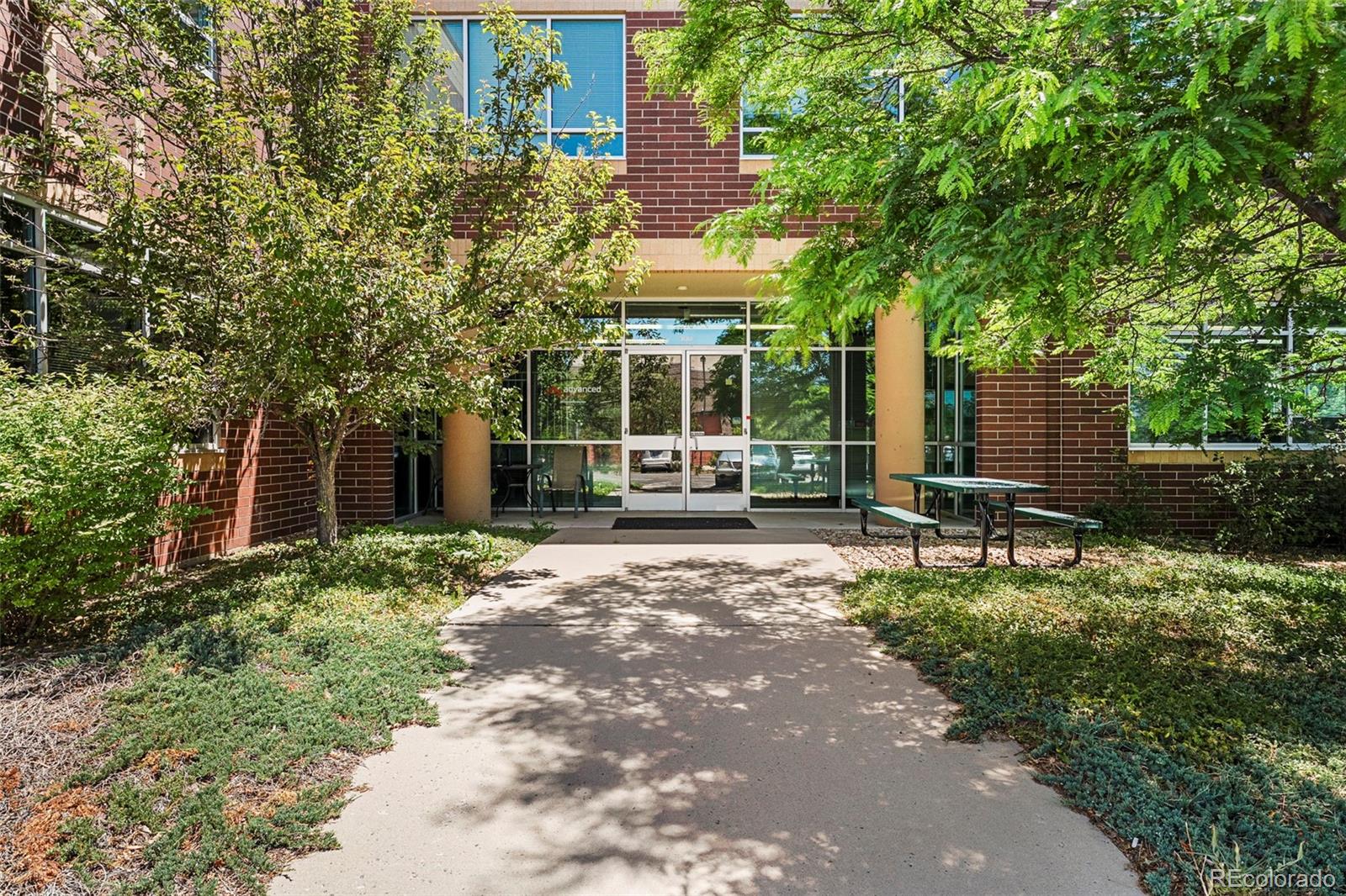 861 Southpark Dr #100, Littleton, CO 80120