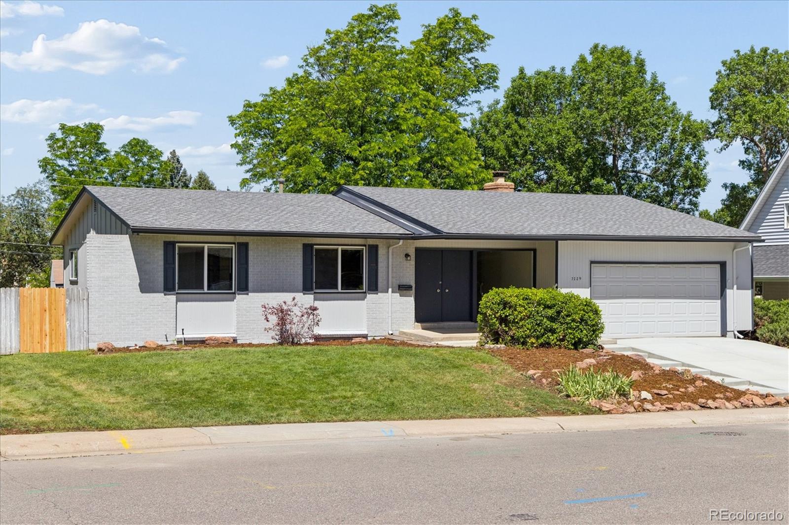 7229 S Tamarac Ct, Centennial, CO 80112