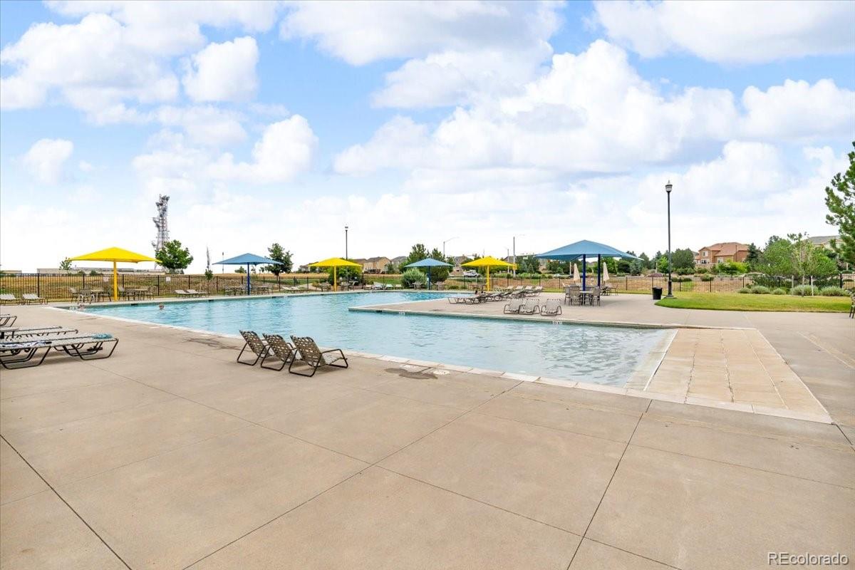 413 N De Gaulle Ct, Aurora, CO 80018