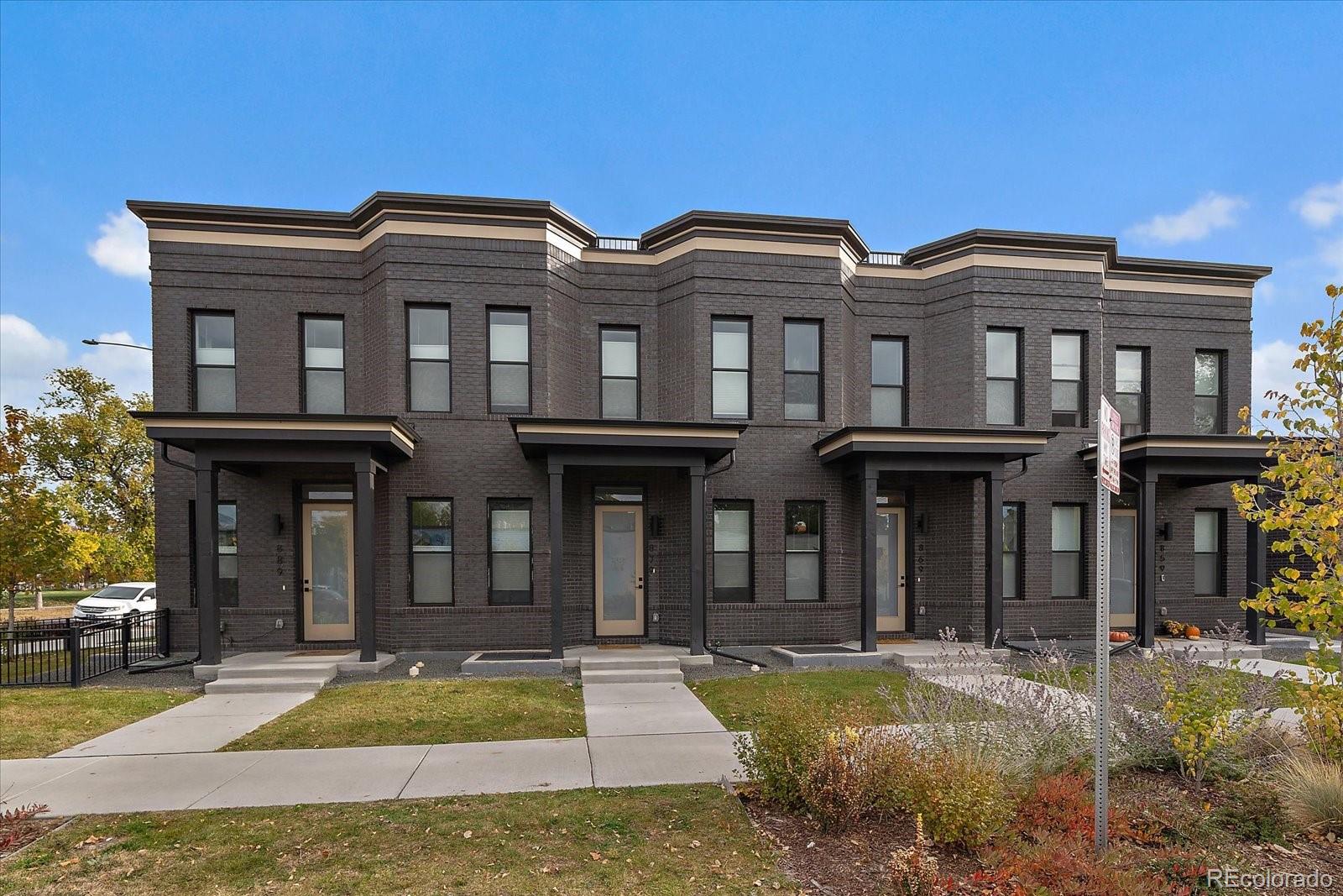 879 30th St, Denver, CO 80205