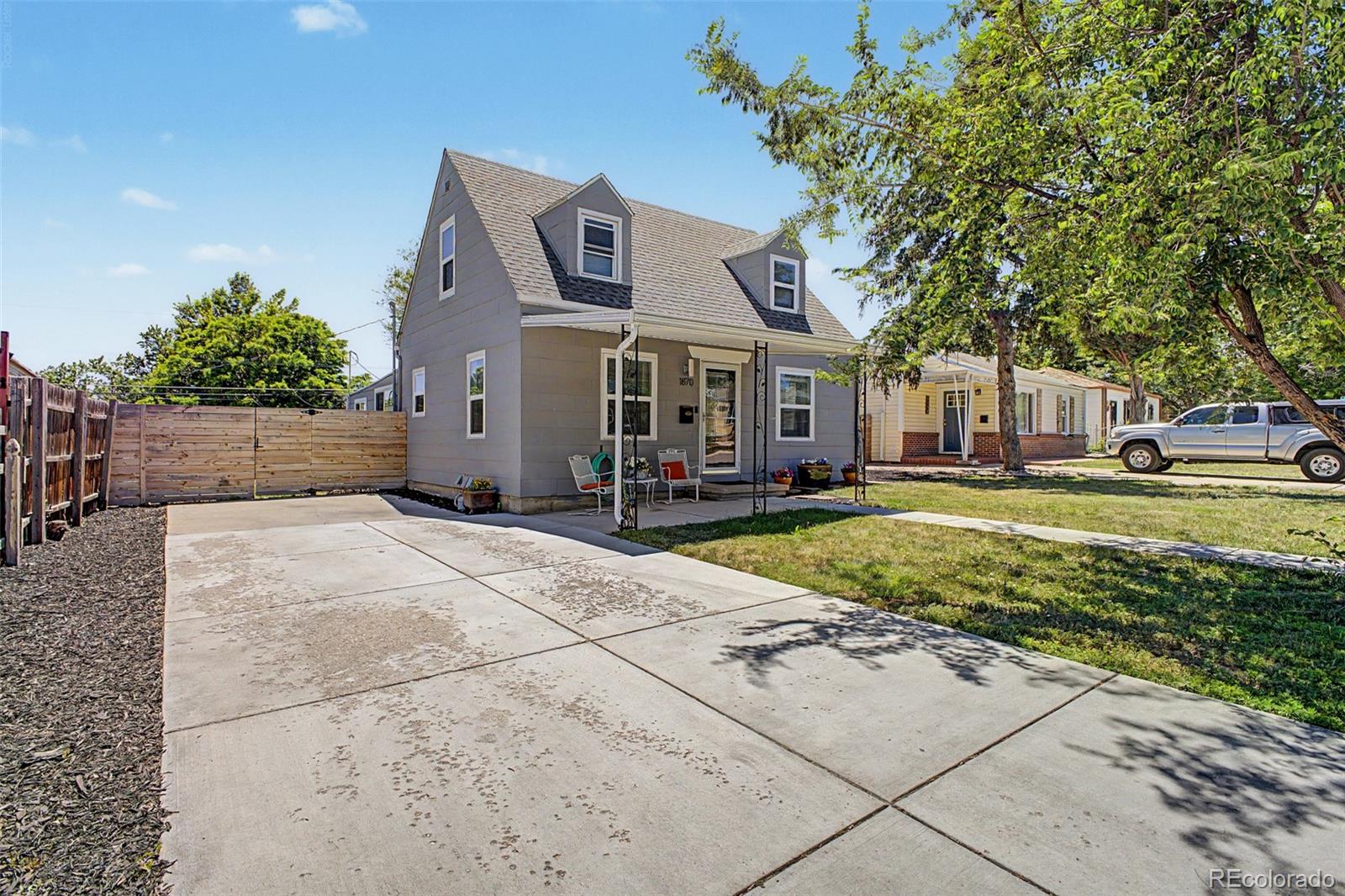 1870 W Beekman Pl, Denver, CO 80221