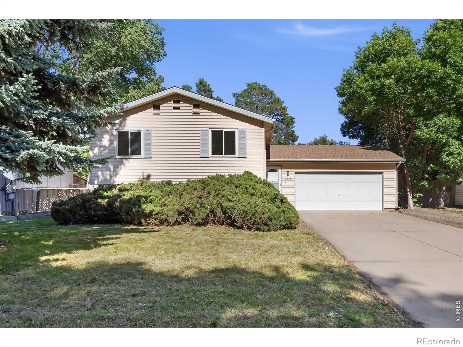 3512 Camelot Dr, Fort Collins, CO 80525