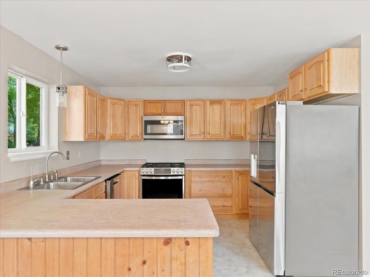 219 Poplar St, Brighton, CO 80603