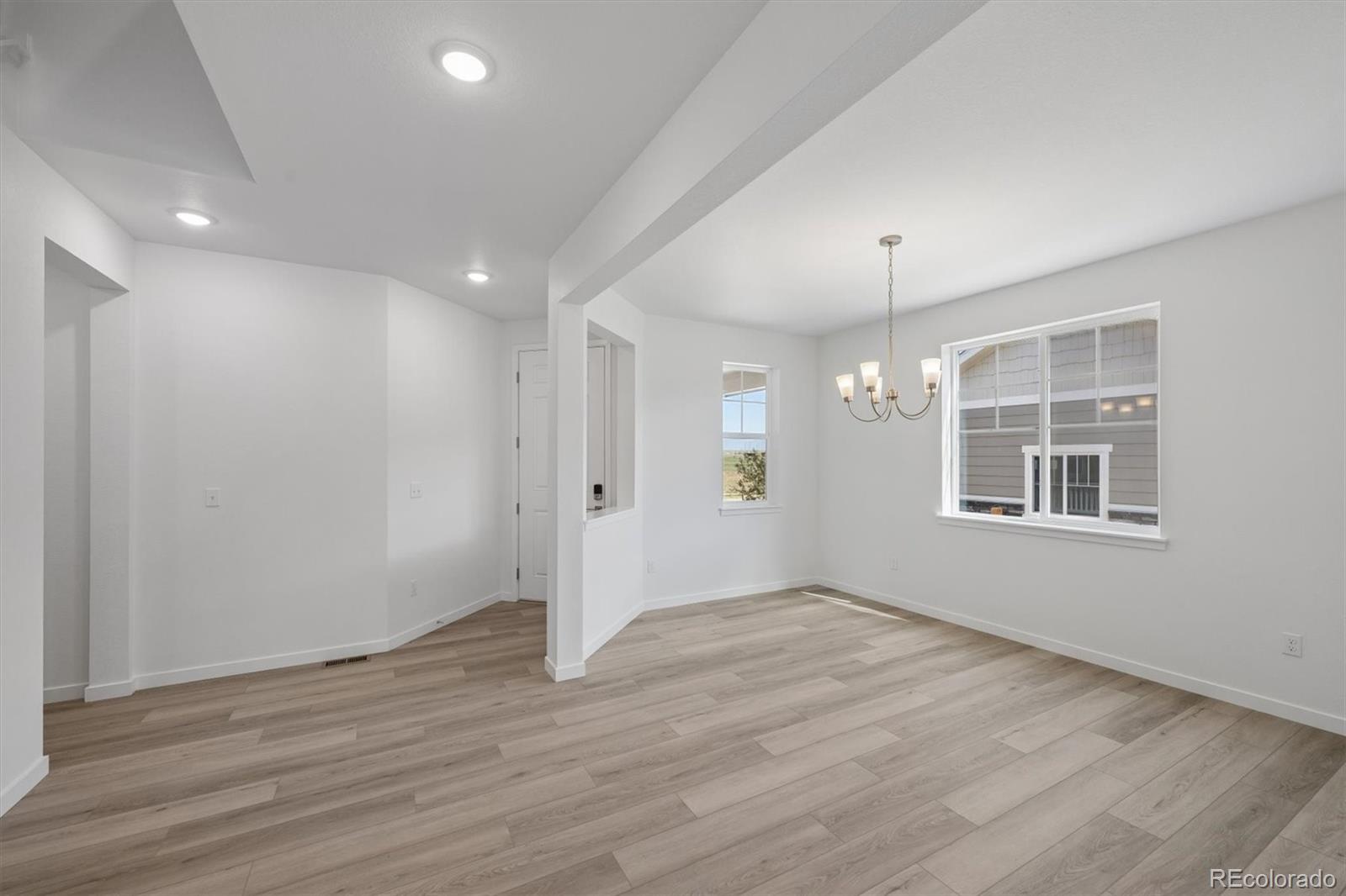 3661 N Hayleyville St, Aurora, CO 80019