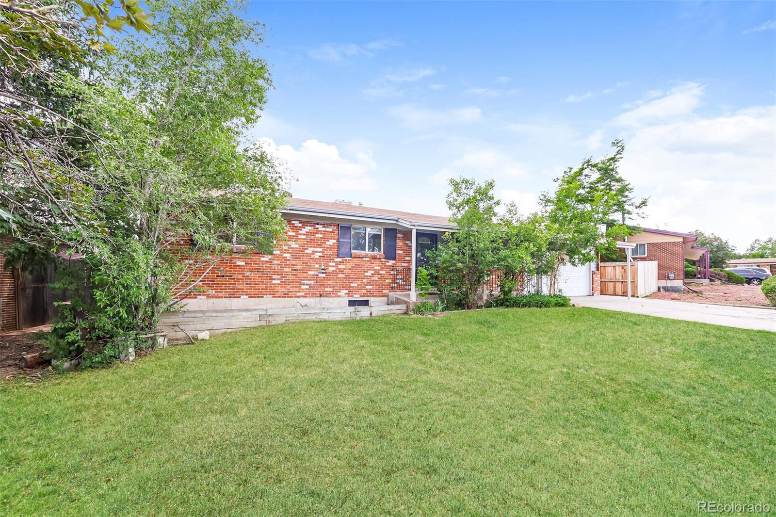 432 S Potomac Cir, Aurora, CO 80012