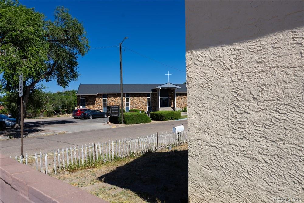 624 W Corona Ave, Pueblo, CO 81004