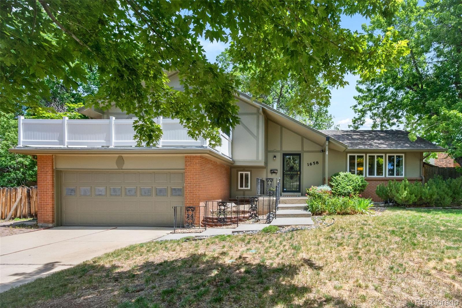 1658 S Ironton St, Aurora, CO 80012