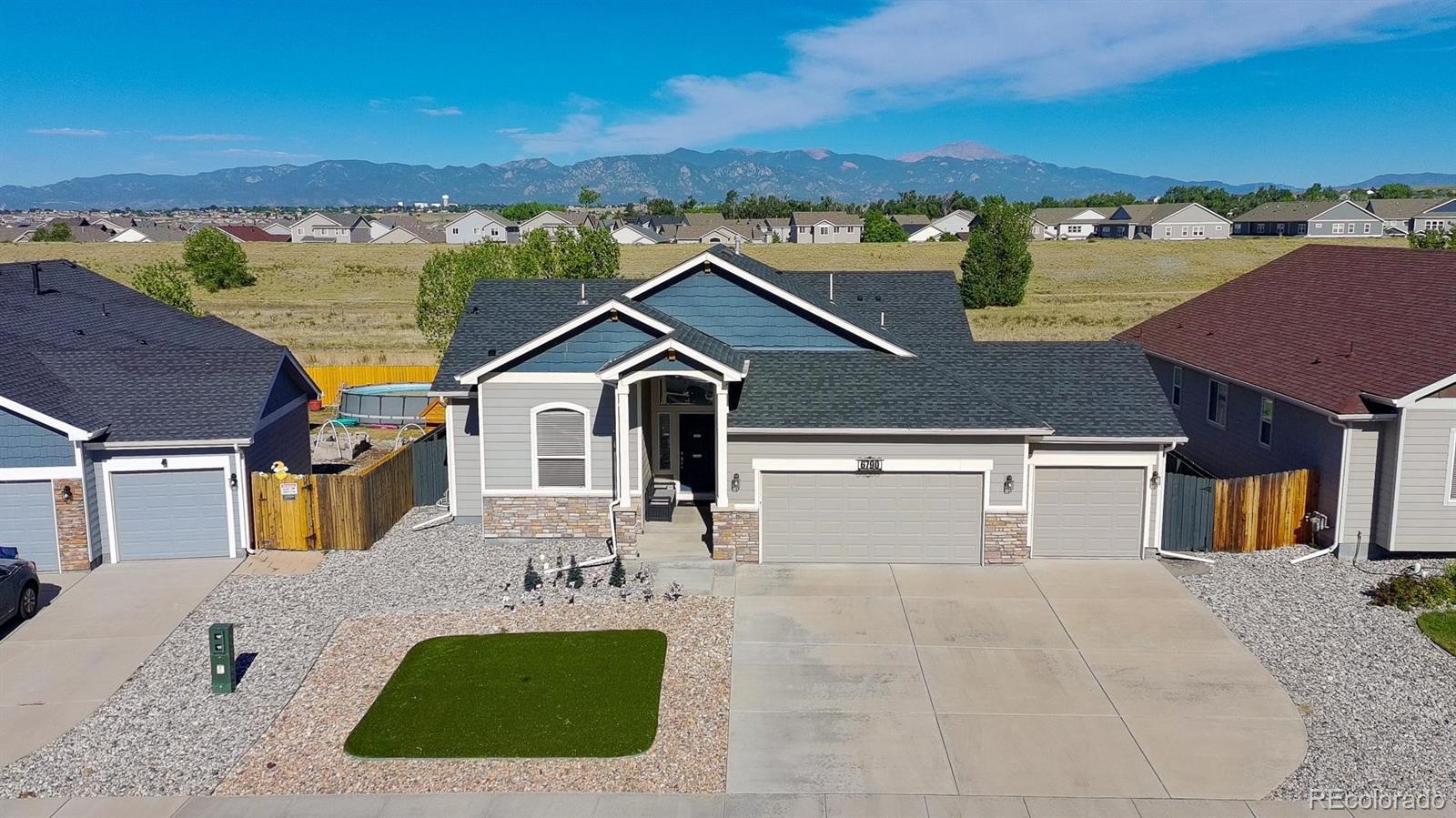 6790 Phantom Way, Colorado Springs, CO 80925