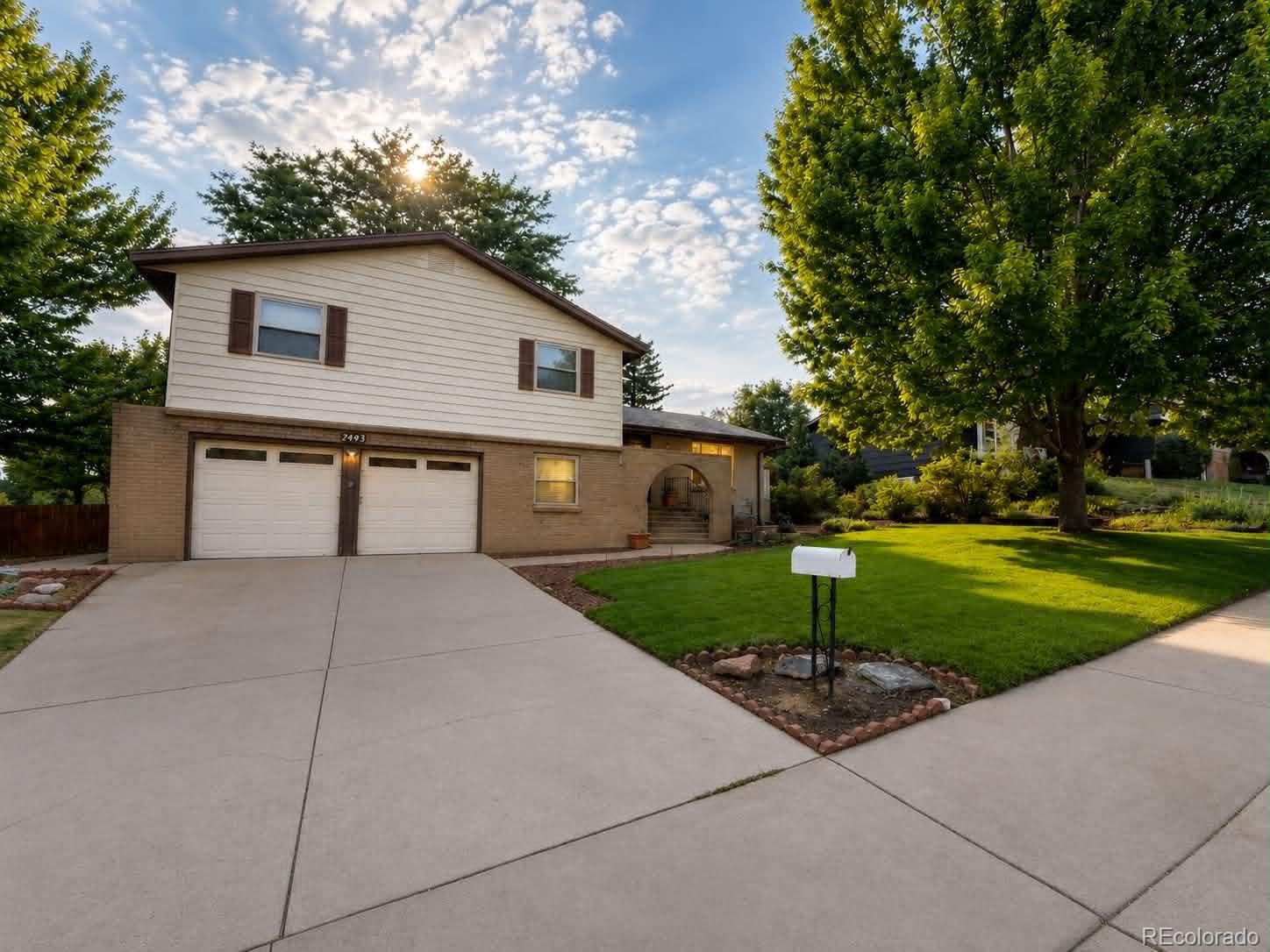 2443 S Carr Ct, Lakewood, CO 80227