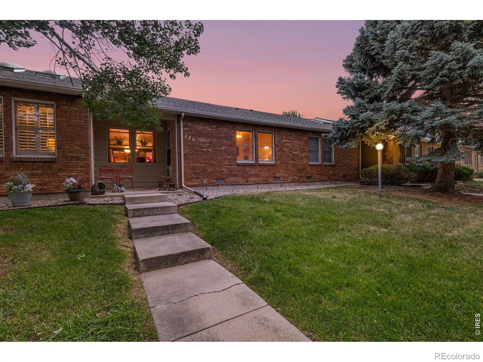 229 E 42nd St, Loveland, CO 80538