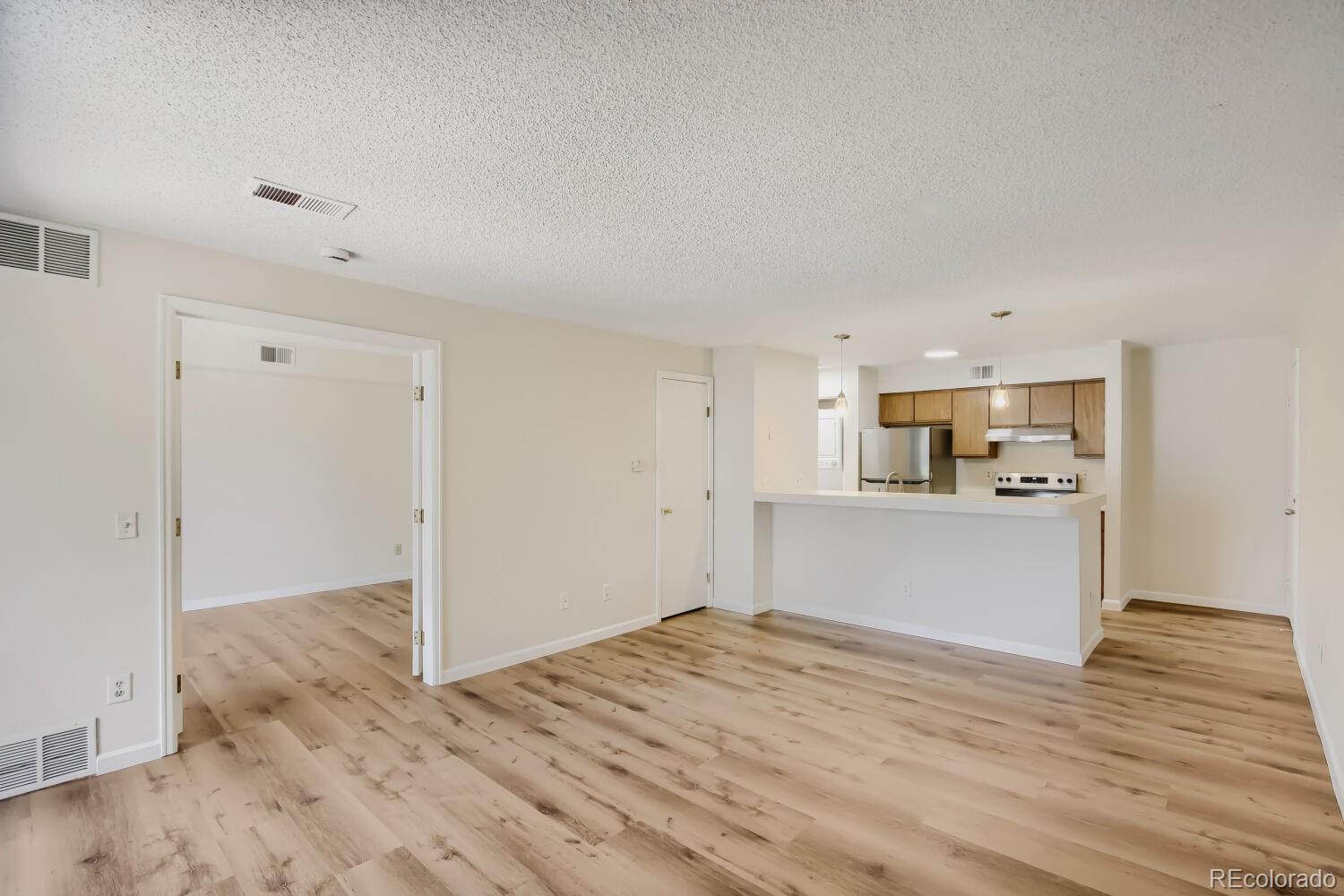 8813 Colorado Blvd #206, Thornton, CO 80229