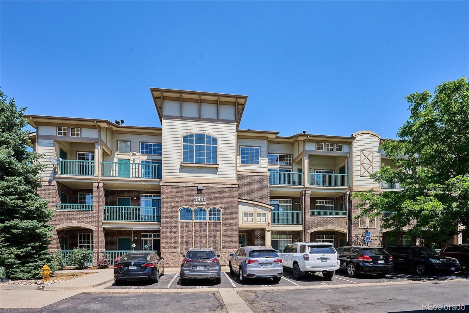 3890 S Dayton St #303, Aurora, CO 80014
