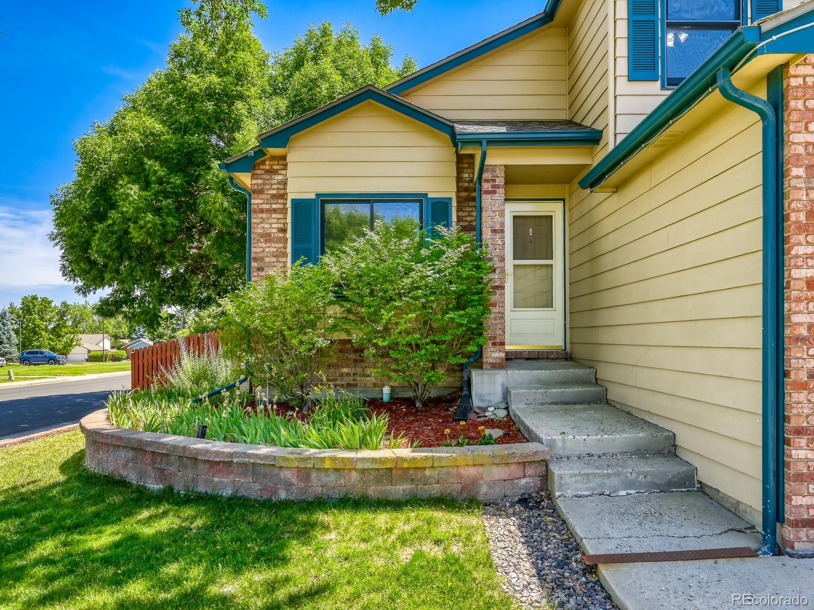 398 Pin Oak Dr, Loveland, CO 80538