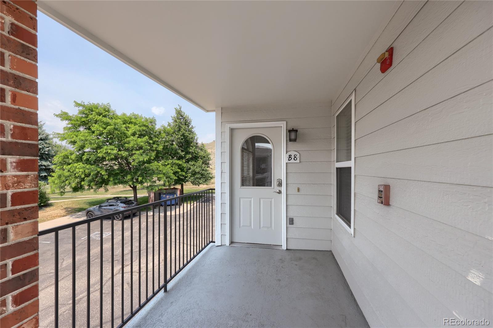 1631 S Deframe St #B8, Lakewood, CO 80228