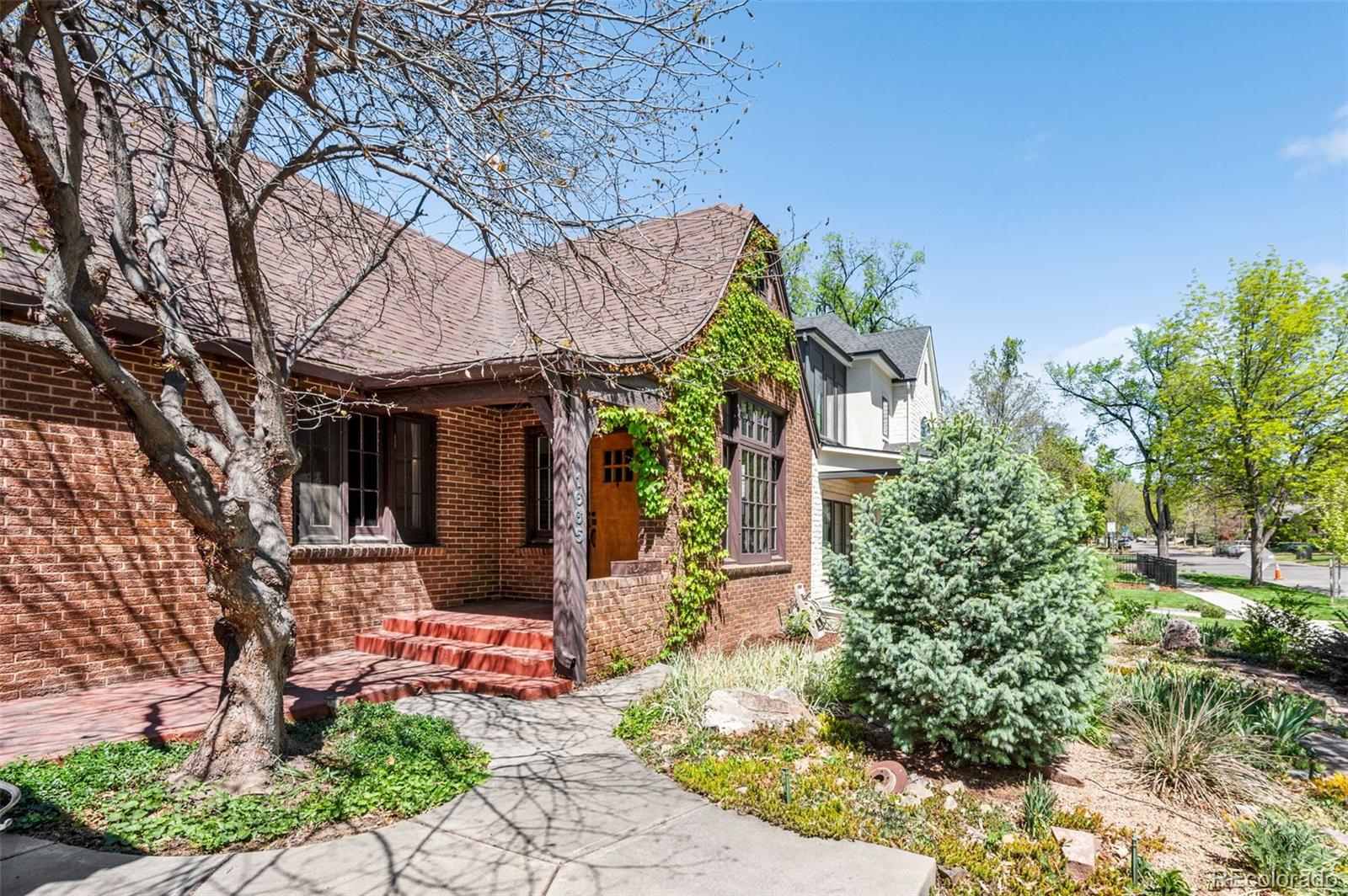 1665 Bellaire St, Denver, CO 80220