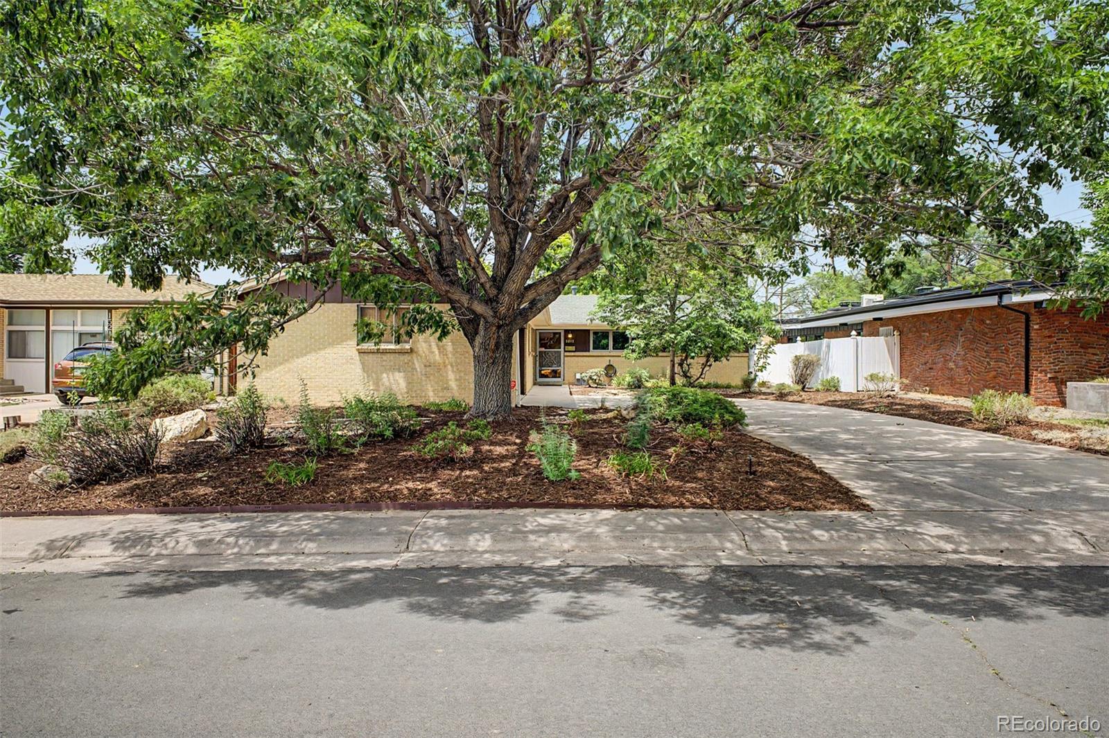 1511 S Cherry St, Denver, CO 80222