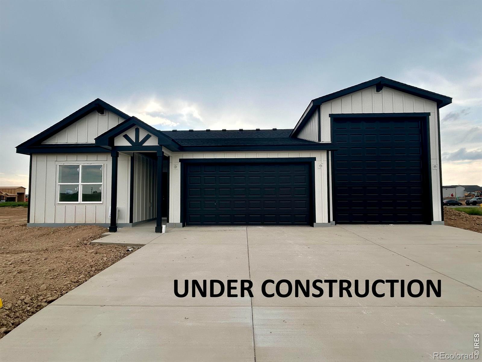 305 Plains Pw, Hudson, CO 80642