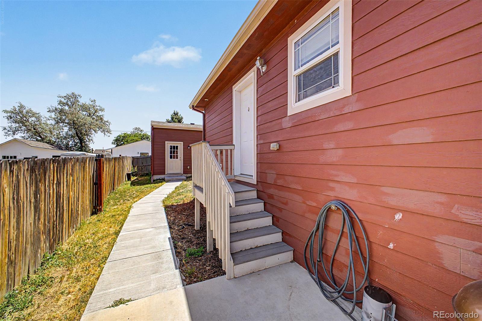 574 4th St, Bennett, CO 80102